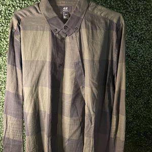 Large H&M button-down plaid shirt green and white